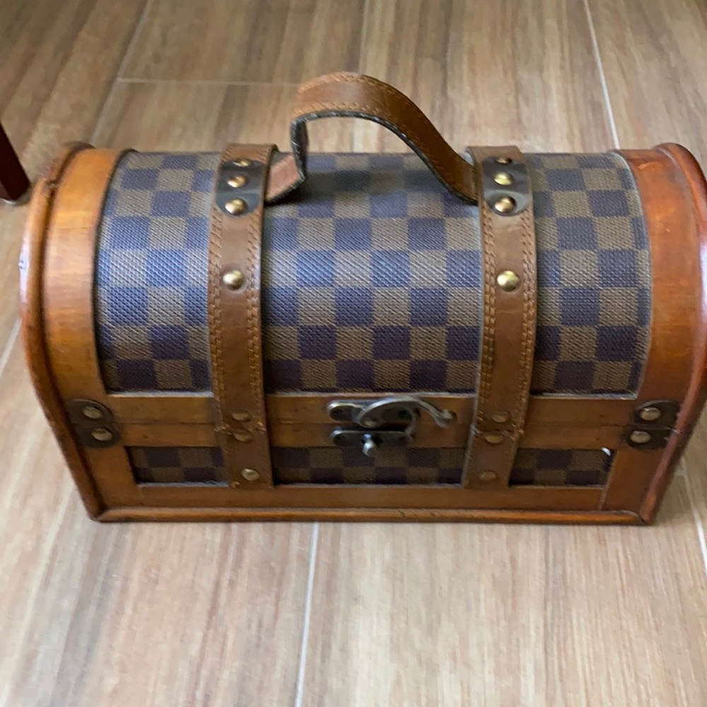 Small Chest